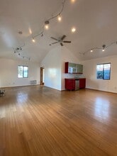 3379-3383 Robertson Pl, Los Angeles, CA à louer Photo intérieure– Image 2 sur 3