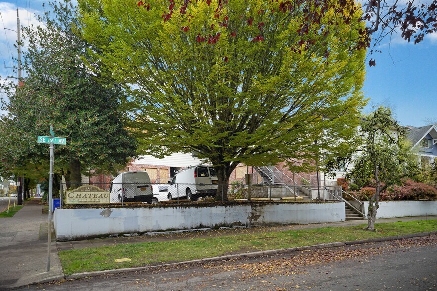 1910 SE Stark St, Portland, OR à vendre - Photo de l’immeuble – Image 2 sur 14