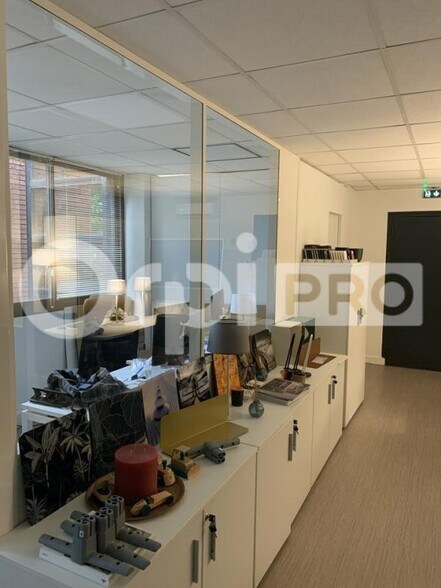 Bureau dans Mérignac à louer - Photo intérieure – Image 1 sur 9