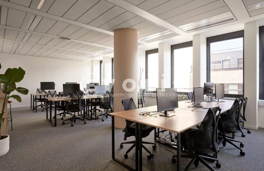 Bureau dans Paris à louer - Photo de l’immeuble – Image 1 sur 13