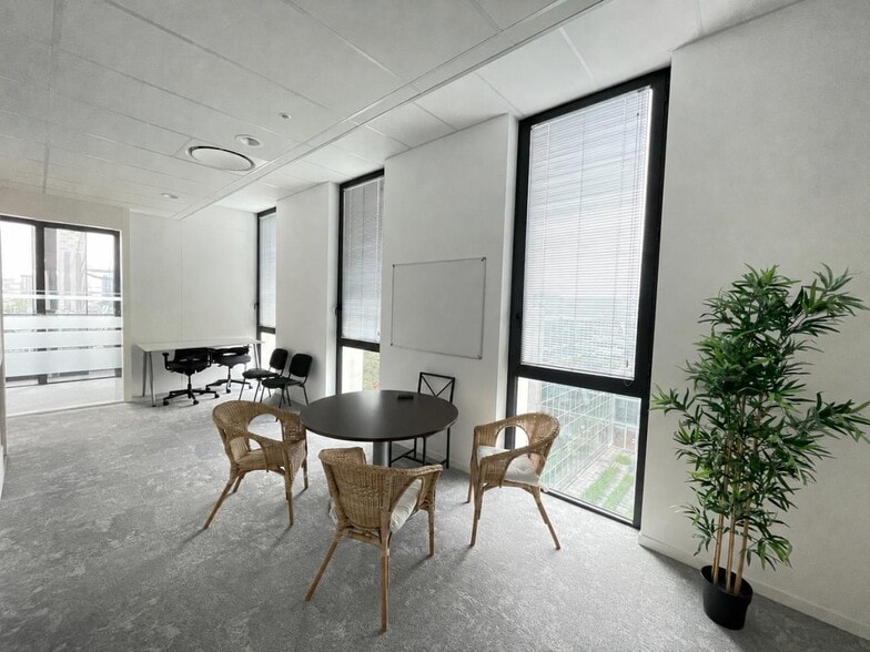 2-4 Rue André Tardieu, Nantes à louer - Photo de l’immeuble – Image 3 sur 15