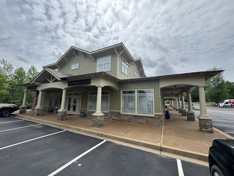 6253 Goodman Rd, Olive Branch, MS à louer - Photo de l’immeuble – Image 2 sur 11
