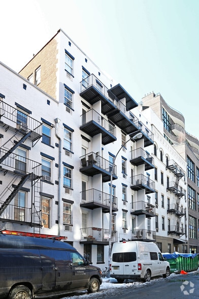 448-450 W 19th St, New York, NY à vendre - Photo de l’immeuble – Image 2 sur 5