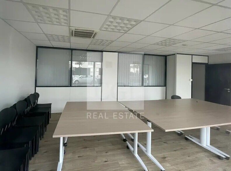 Bureaux/Local commercial dans Échirolles à louer - Photo intérieure – Image 3 sur 9