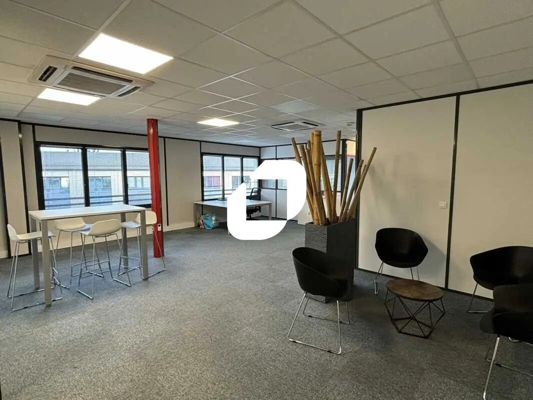 Bureau dans Limas à louer Photo de l’immeuble– Image 1 sur 15