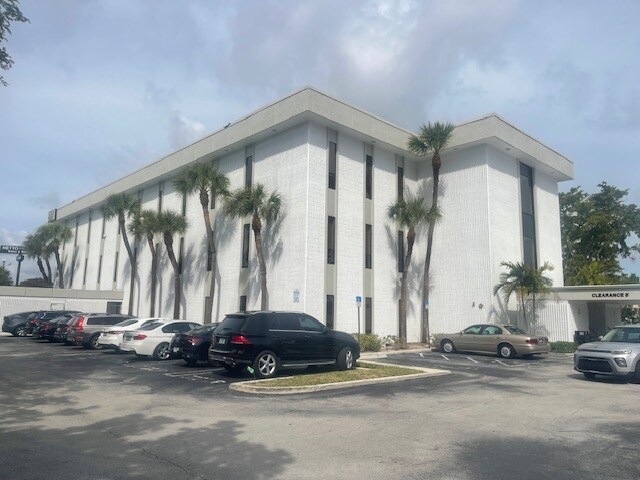 1500 N Dixie Hwy, West Palm Beach, FL à louer - Photo principale – Image 1 sur 4