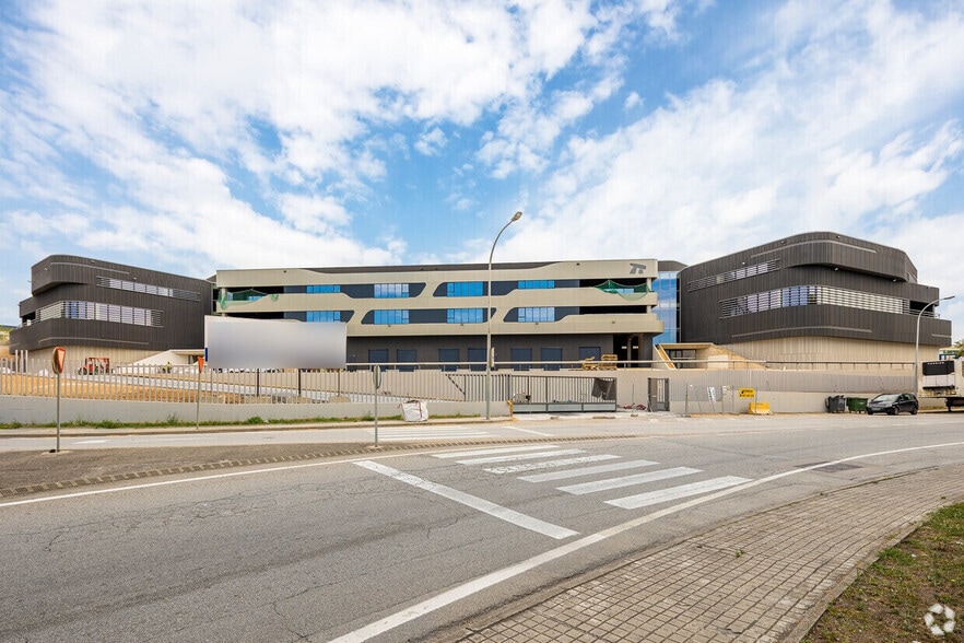 Industriel/Logistique dans Barberà del Vallès, Barcelona à louer - Photo de l’immeuble – Image 3 sur 3