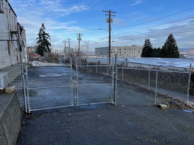 2325-2333 Tacoma Ave S, Tacoma, WA à louer - Photo de l’immeuble – Image 3 sur 5