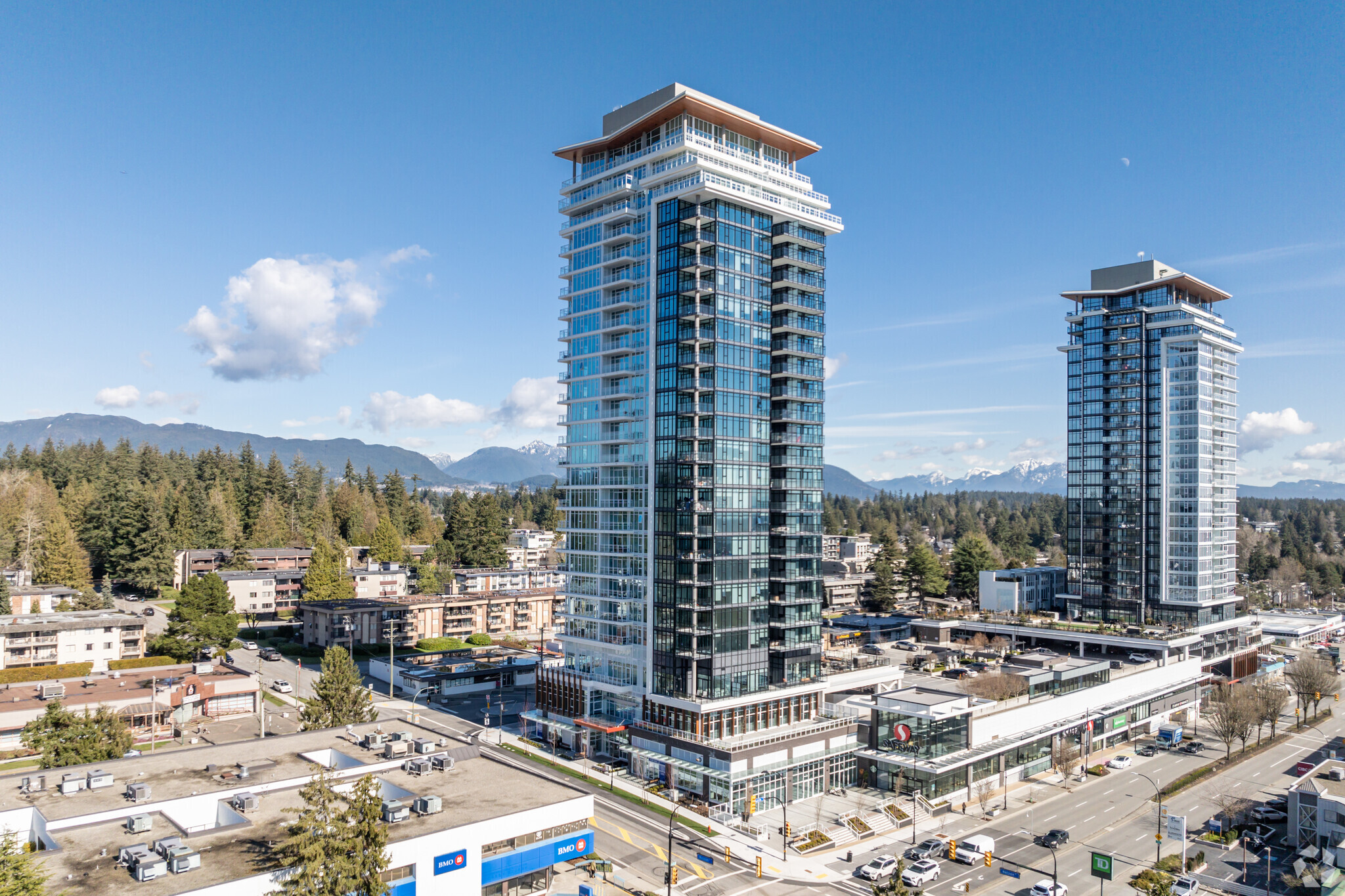 1030 Austin Av, Coquitlam, BC à louer Photo principale– Image 1 sur 4