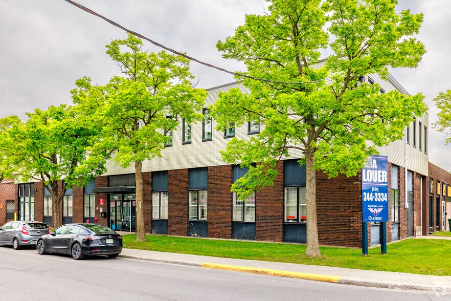 1550-1570 Rue de Louvain O, Montréal, QC à louer - Photo de l’immeuble – Image 2 sur 3