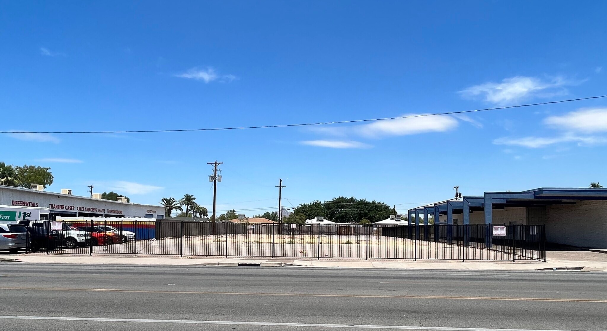 3232 E McDowell Rd, Phoenix, AZ à vendre Photo de l’immeuble– Image 1 sur 4