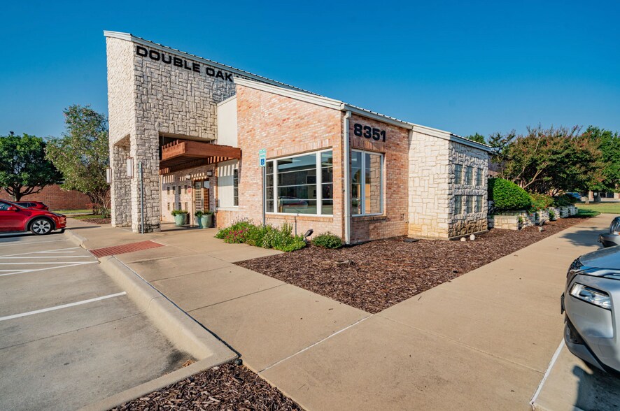 8351 Justin Rd, Double Oak, TX à vendre - Photo de l’immeuble – Image 3 sur 8