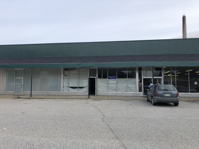 1-36 Main St, Mexico, ME à louer - Photo de l’immeuble – Image 3 sur 5