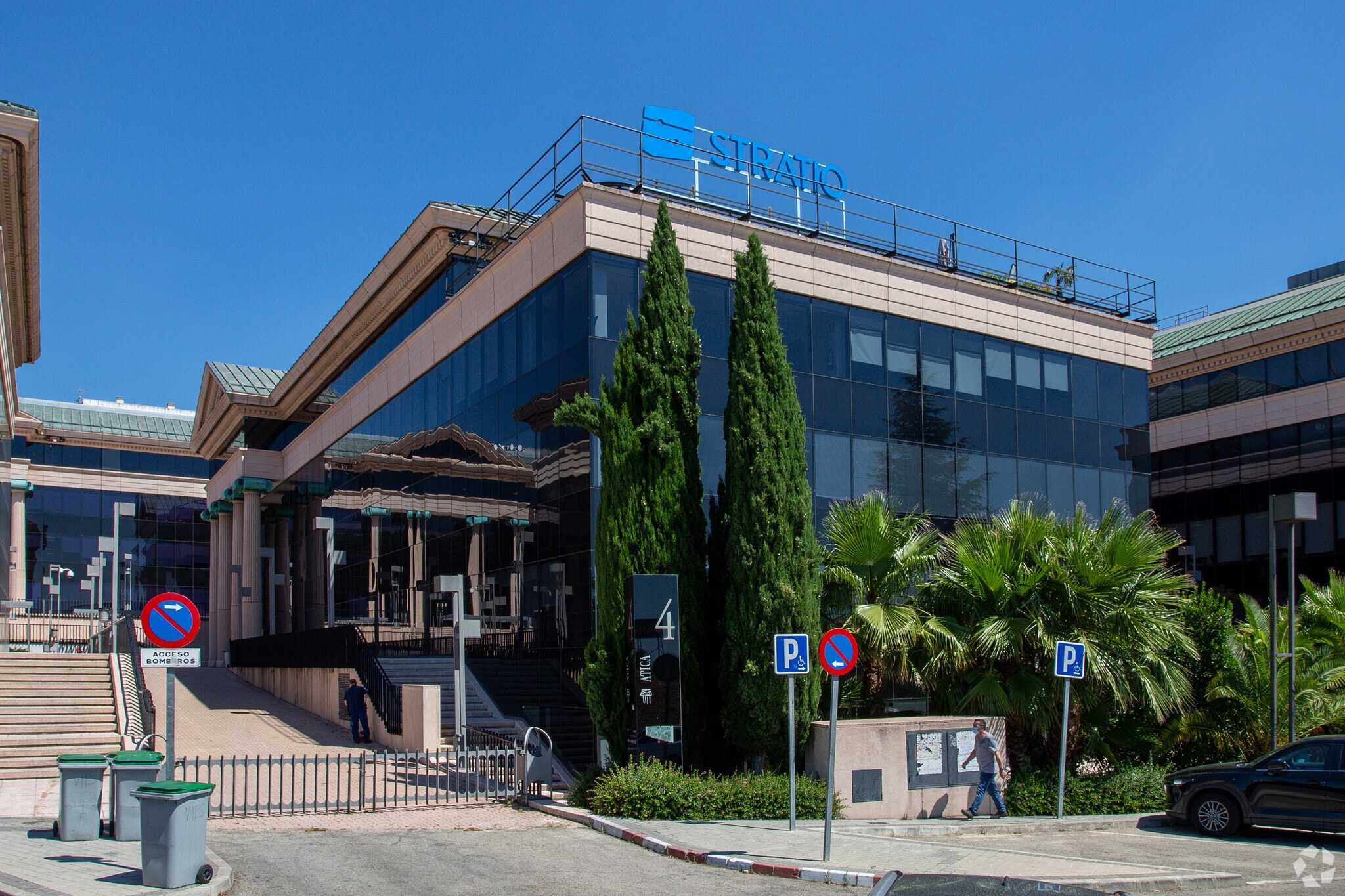 Vía Dos Castillas, 33, Pozuelo de Alarcón, Madrid à louer Photo principale– Image 1 sur 3