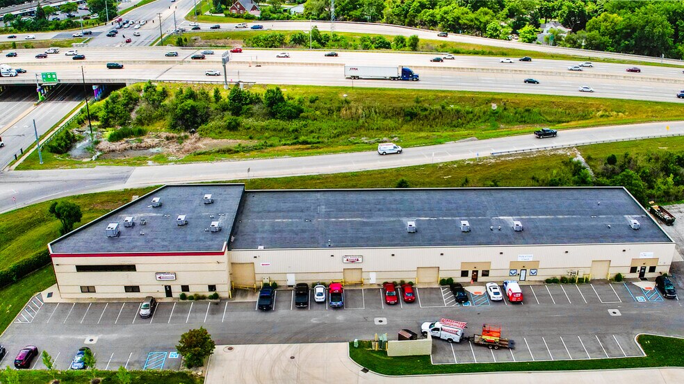 7522-7528 E Pendleton Pike, Indianapolis, IN à vendre - Photo de l’immeuble – Image 3 sur 15