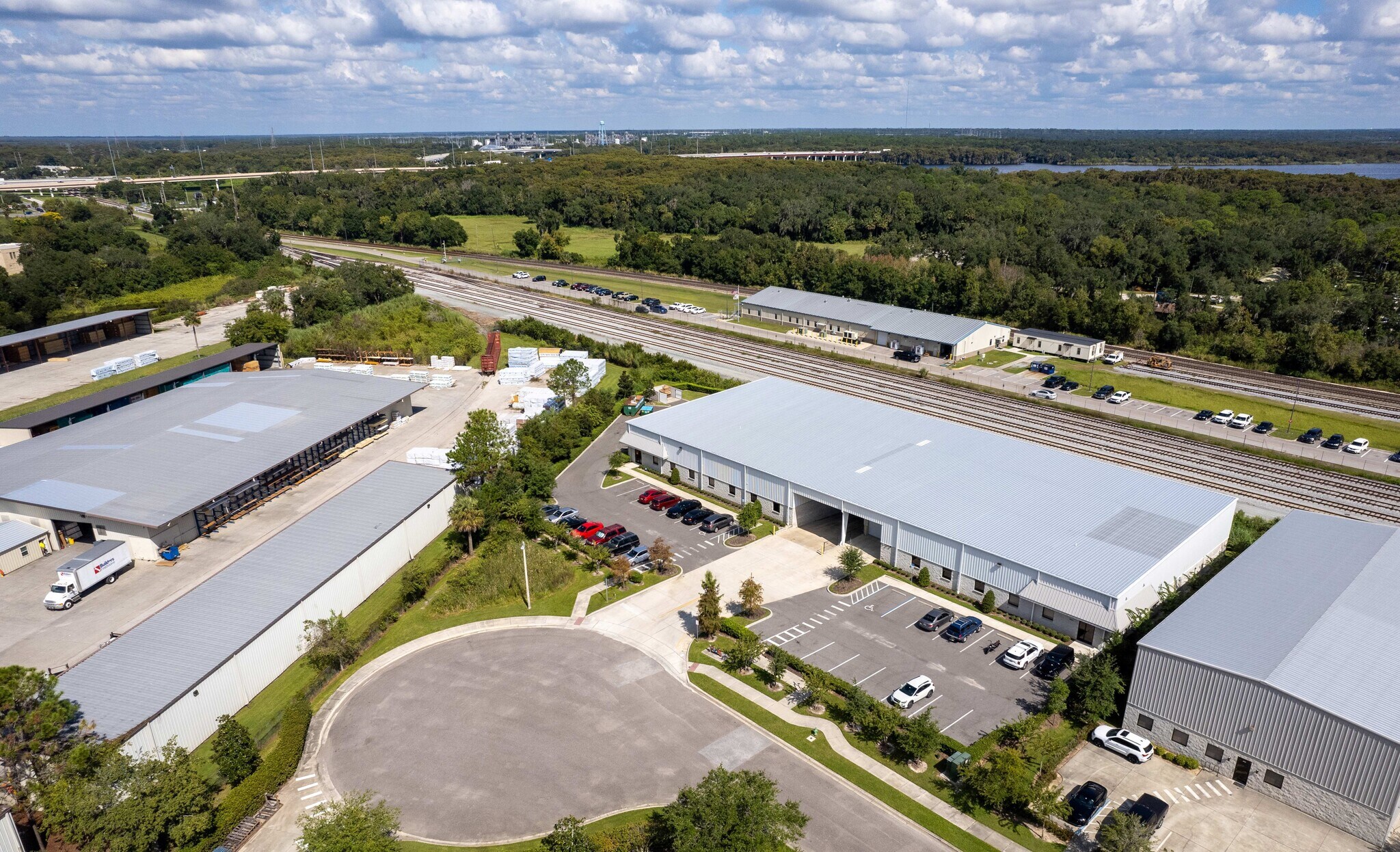 623 Trestle Pt, Sanford, FL à louer Photo de l’immeuble– Image 1 sur 13