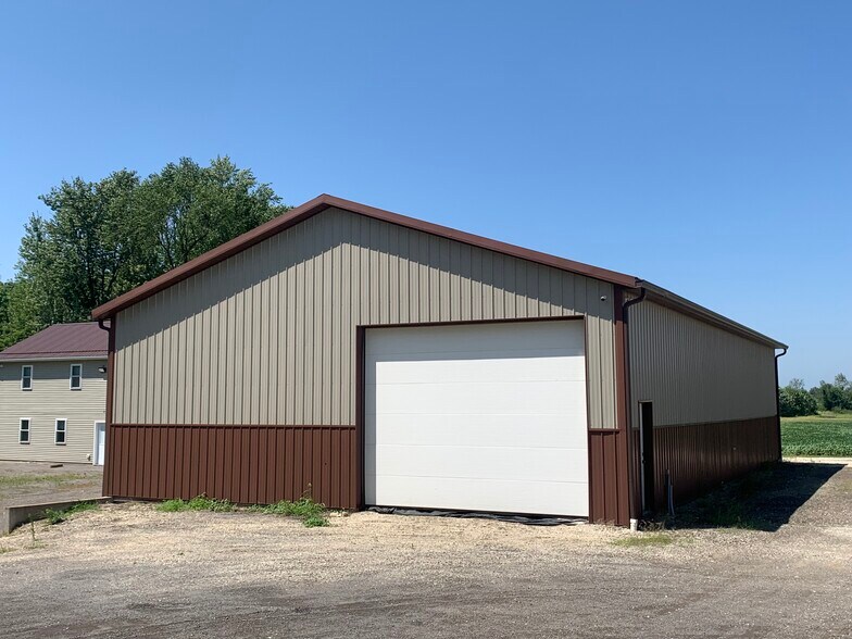12495 Ravenna Ave NE, Hartville, OH à louer - Photo de l’immeuble – Image 3 sur 3