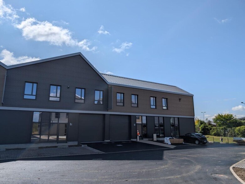 1 Rue René Dubos, Groslay à louer - Photo de l’immeuble – Image 1 sur 8