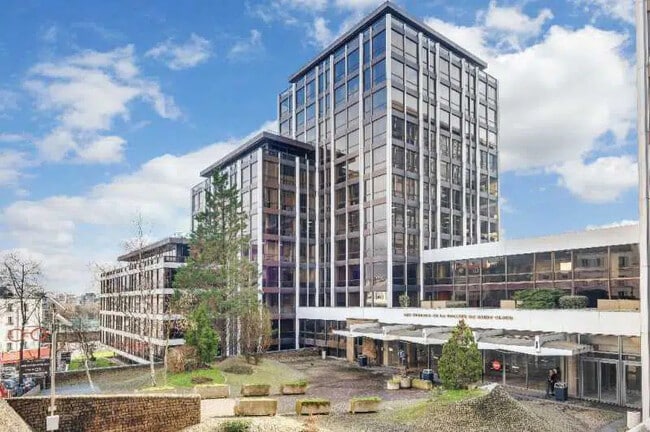 Plus de détails pour 1 Rue Royale, Saint-Cloud - Bureau, Local d'activités à louer