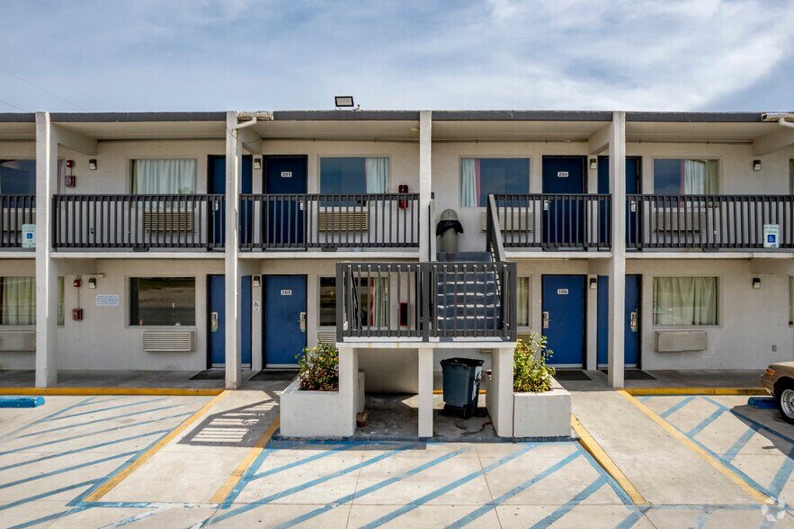 4013 Padre Blvd, South Padre Island, TX à vendre - Photo de l’immeuble – Image 3 sur 4