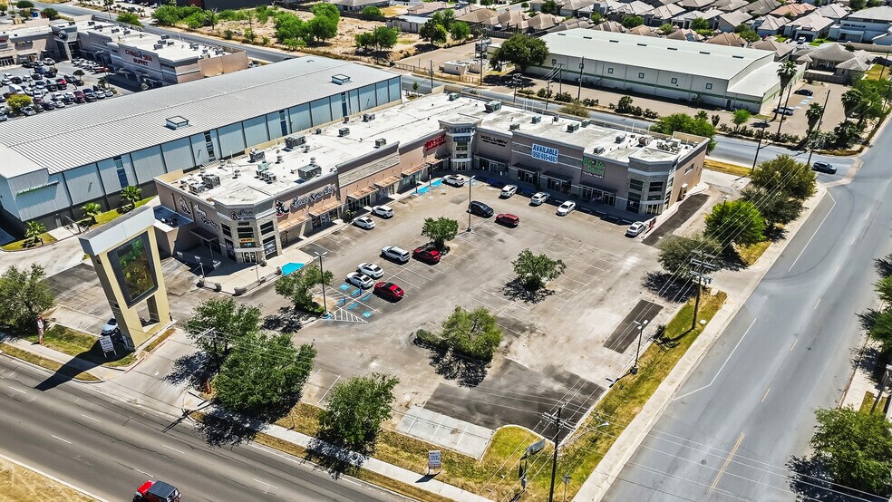 5025 W Expressway 83, McAllen, TX à louer - Photo de l’immeuble – Image 1 sur 22
