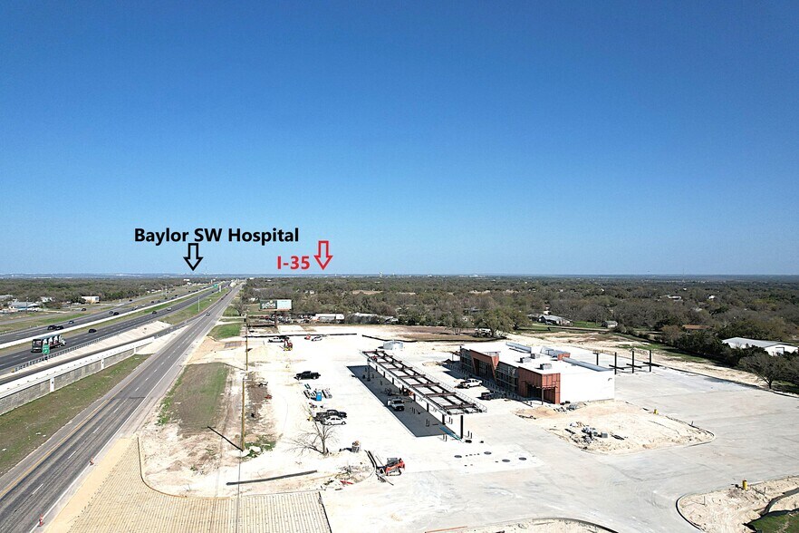 7379 W US Highway 190, Belton, TX à louer - Photo de l’immeuble – Image 2 sur 12