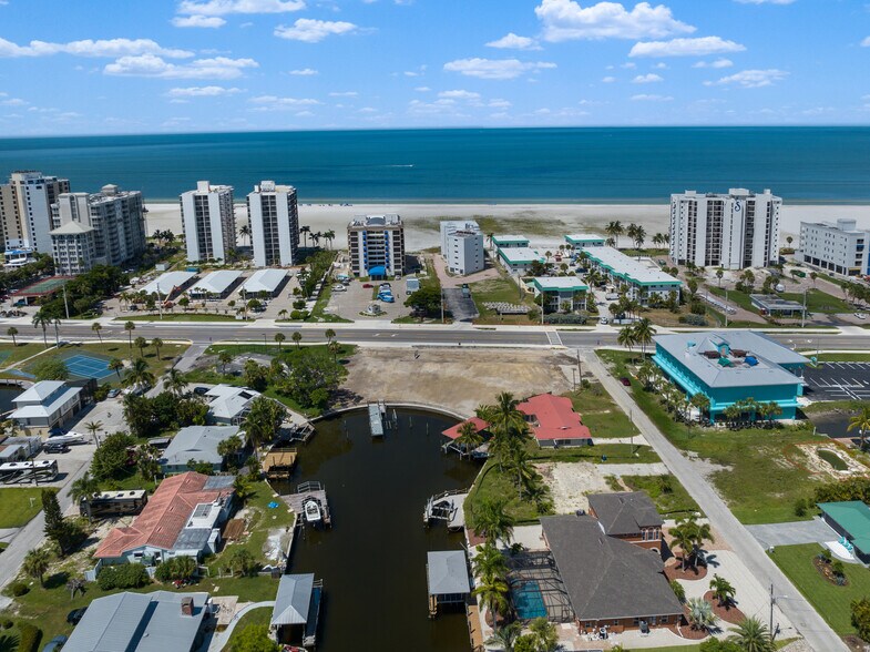 6555 Estero Blvd, Fort Myers, FL à vendre - Aérien – Image 2 sur 17