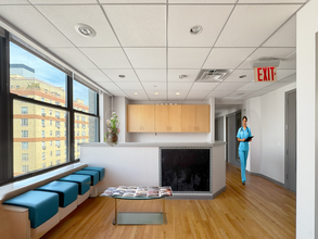 380 Second Ave, New York, NY à louer Photo intérieure– Image 2 sur 9