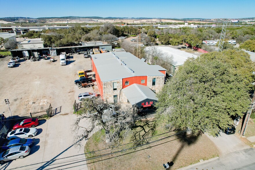 15561-15579 Capital Port Dr, San Antonio, TX à vendre - Photo de l’immeuble – Image 2 sur 5
