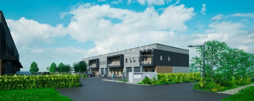 Local d'activités dans Longperrier à vendre - Photo de l’immeuble – Image 2 sur 5