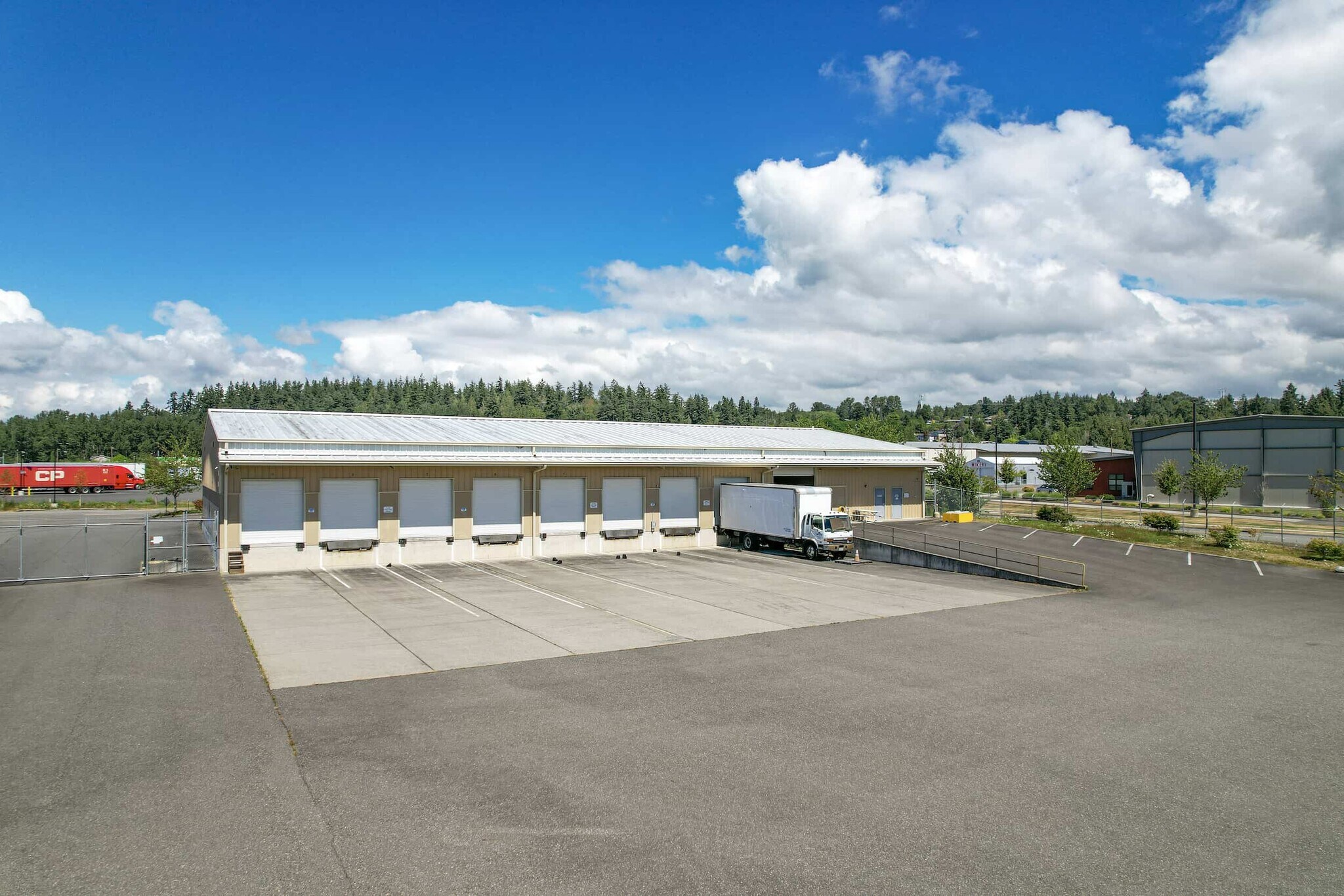 1375-1525 Boblett St, Blaine, WA à vendre Photo de l’immeuble– Image 1 sur 6