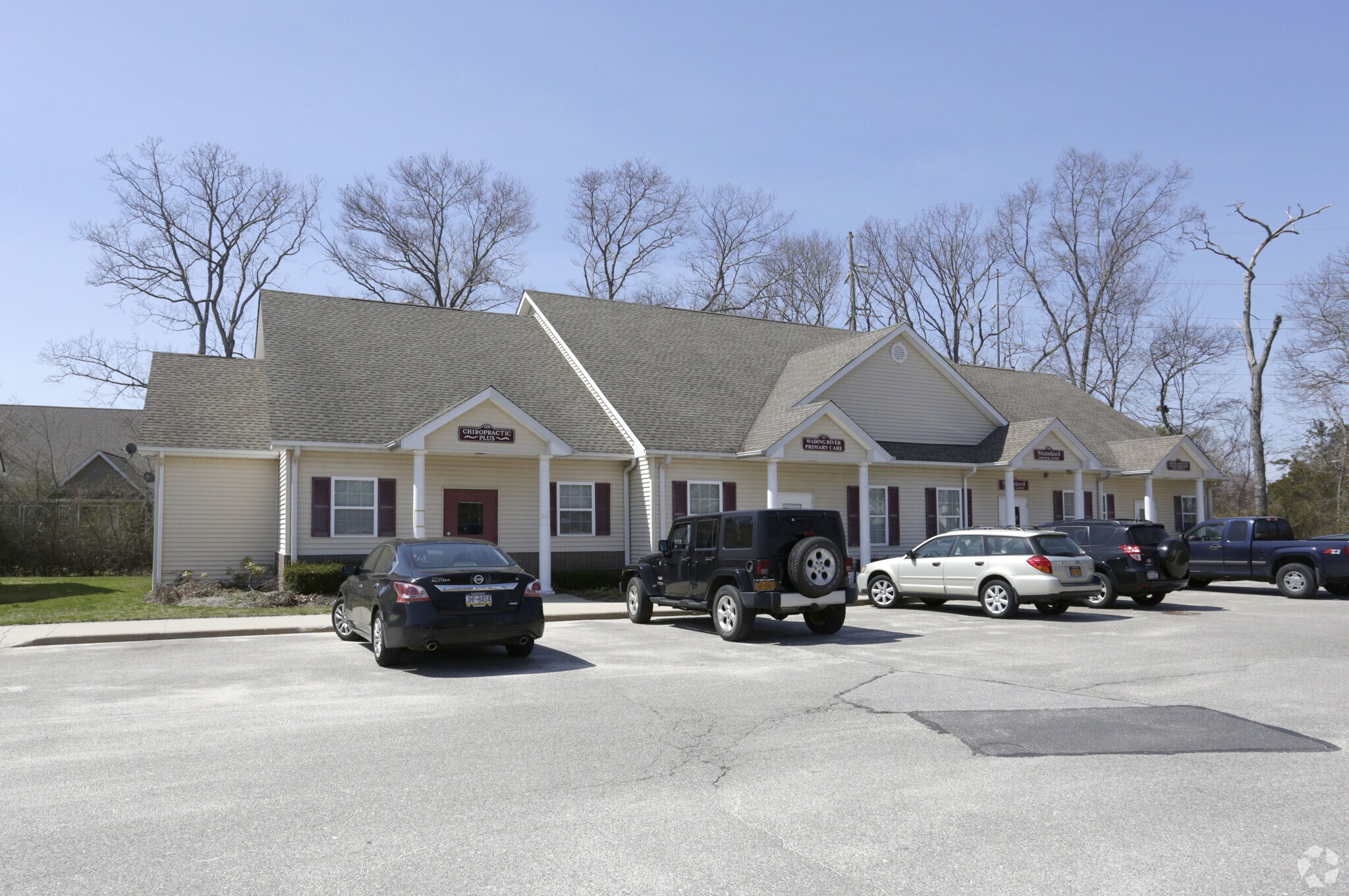 5970-5976 Route 25A, Wading River, NY à louer Photo principale– Image 1 sur 25