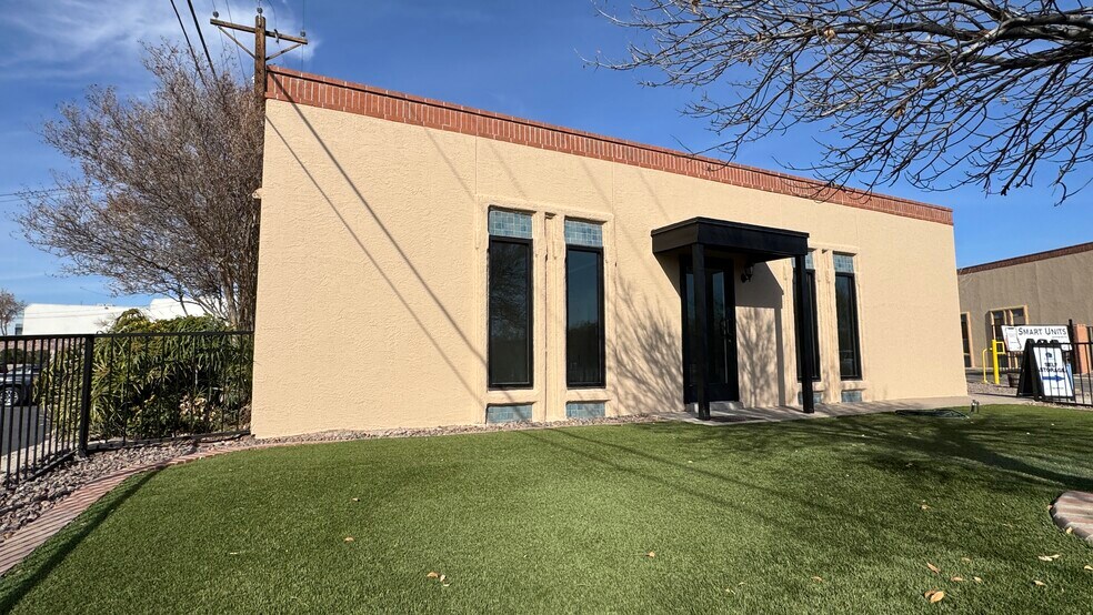 7307 Remcon Cir, El Paso, TX à louer - Photo de l’immeuble – Image 2 sur 5