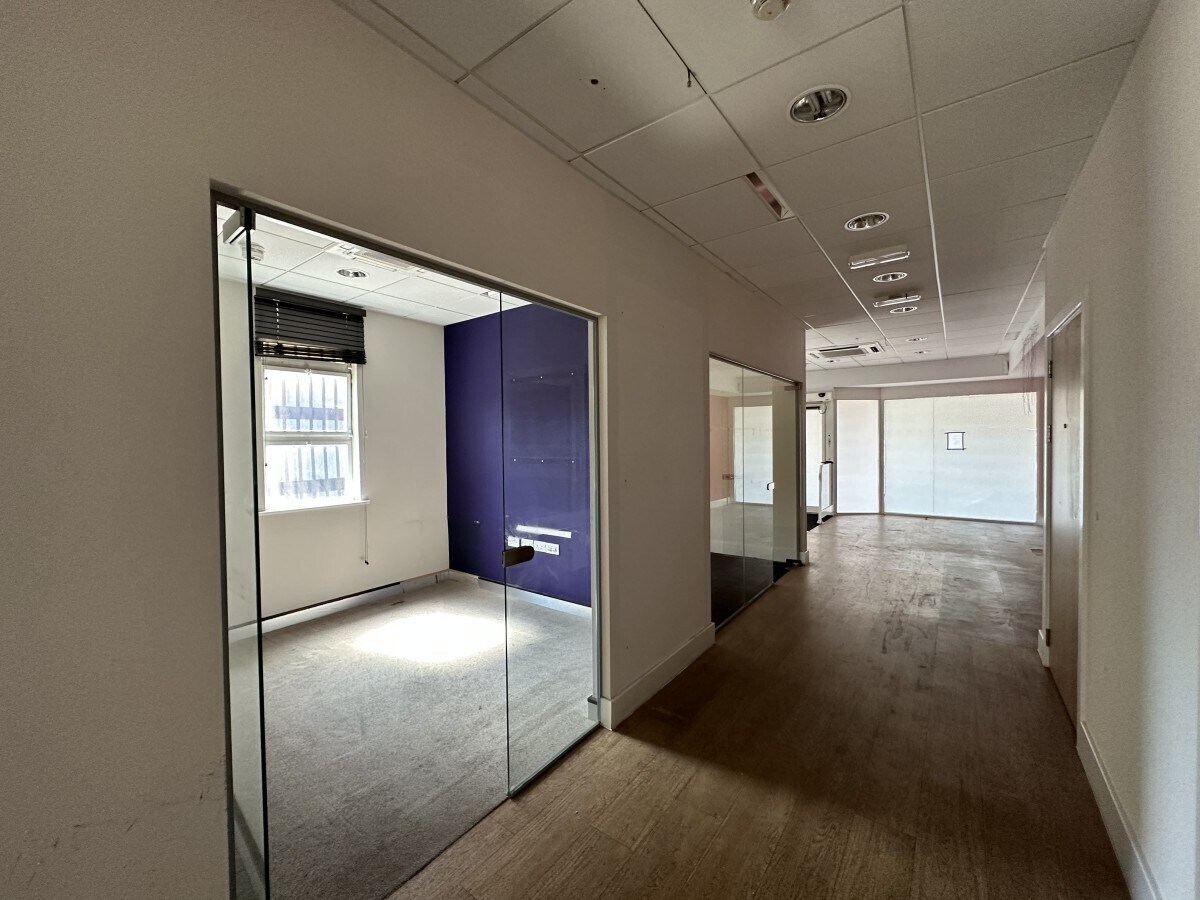 104-116 Front St, Arnold à louer Photo principale– Image 1 sur 7