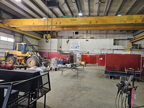 501 14th Ave, Nisku, AB à louer Photo intérieure– Image 2 sur 9