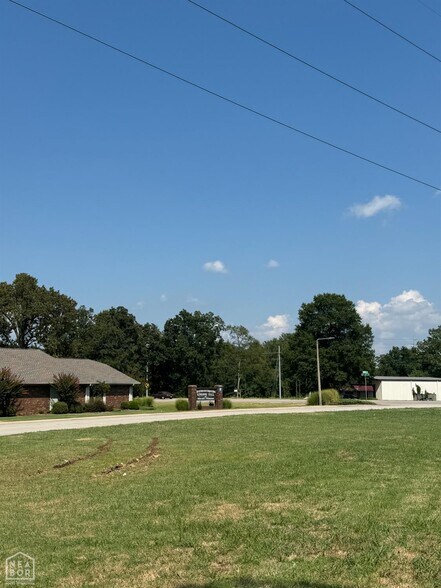 5201 Summer Pl, Jonesboro, AR à vendre - Photo de l’immeuble – Image 2 sur 6