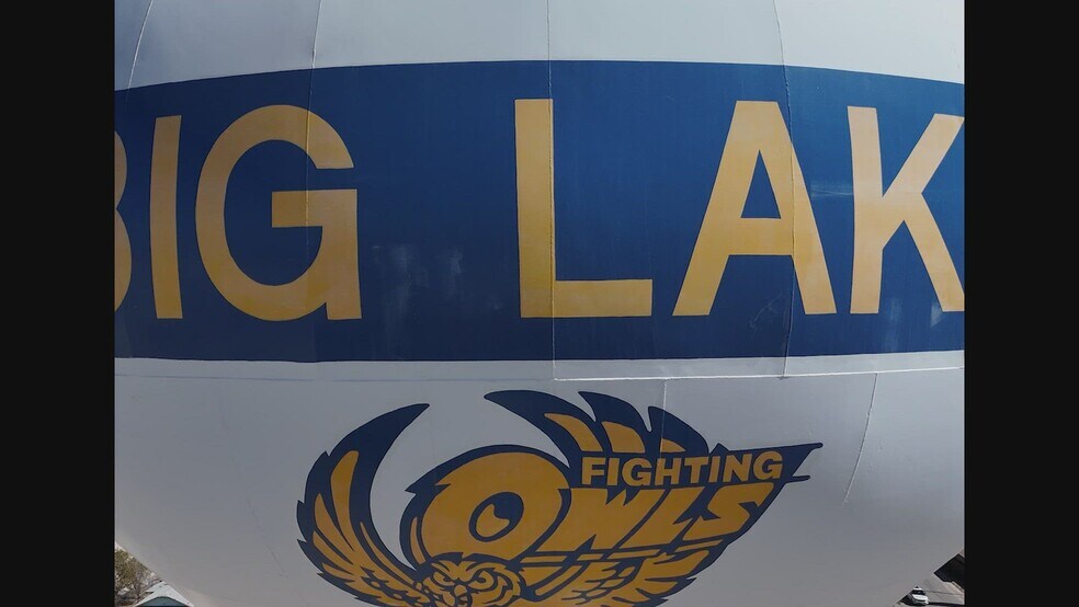 215 N Main Ave, Big Lake, TX à vendre - Vidéo sur l’annonce professionnelle – Image 2 sur 20