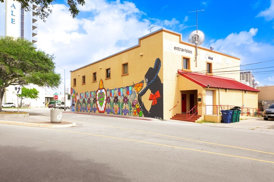 102 N Mesquite St, Corpus Christi, TX à vendre - Photo de l’immeuble – Image 2 sur 19