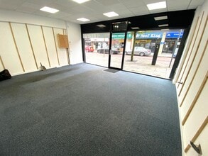 61 Darwen St, Blackburn à louer Photo intérieure– Image 2 sur 2