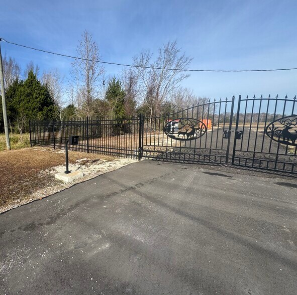 2028 Travis Rd, Columbia, NC à vendre - Photo de l’immeuble – Image 3 sur 21