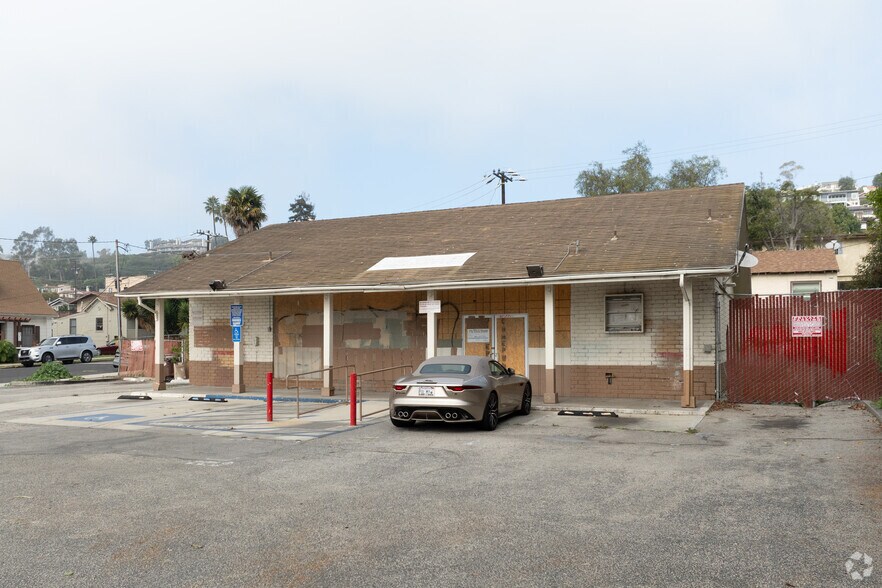1007 E Main St, Ventura, CA à vendre - Photo principale – Image 1 sur 3