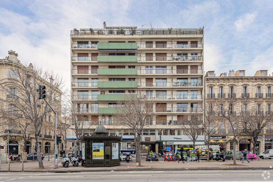 Bureau dans Marseille à vendre - Photo principale – Image 1 sur 3