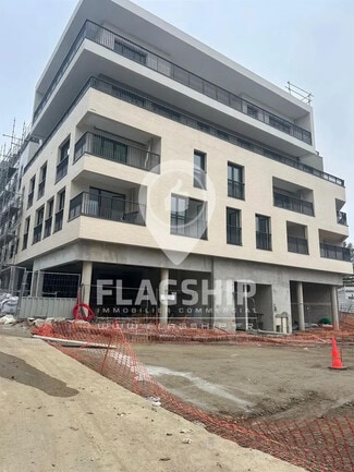 Plus de détails pour Local commercial à louer