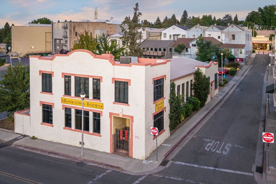 107 Bank St, Grass Valley, CA à vendre - Photo de l’immeuble – Image 2 sur 44