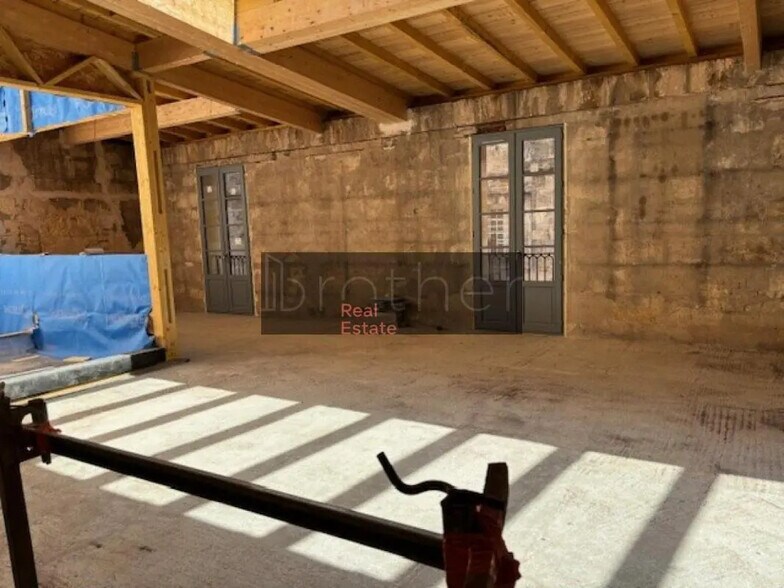 Bureau dans Bordeaux à vendre - Photo de l’immeuble – Image 2 sur 8