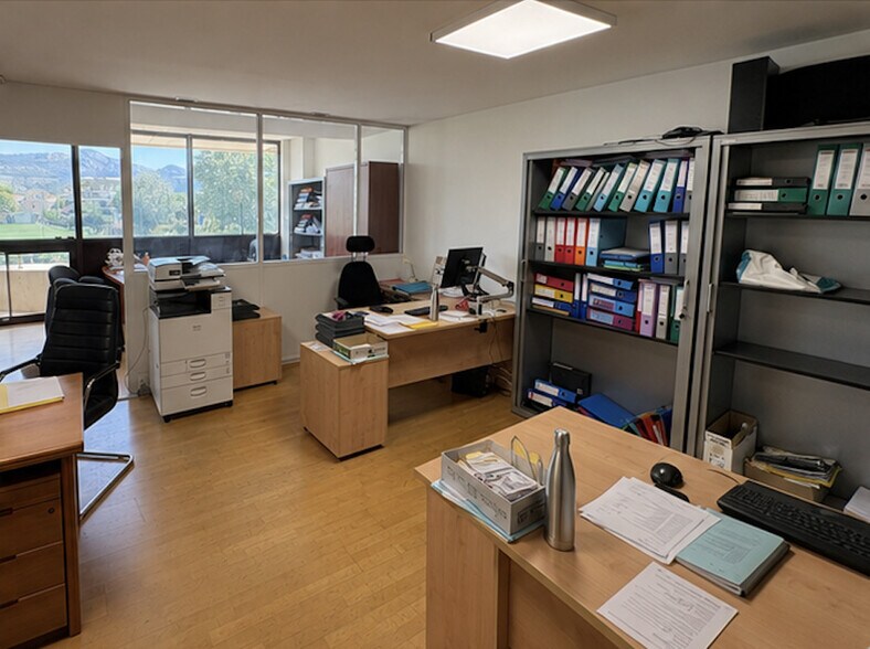 Bureau dans Marseille à louer - Photo intérieure – Image 2 sur 5