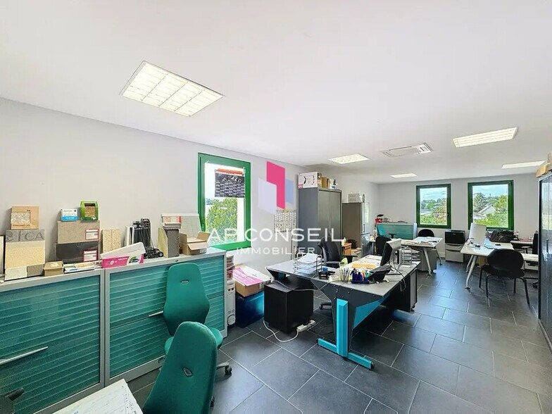 Bureau dans Chavenay à louer - Photo intérieure – Image 2 sur 2