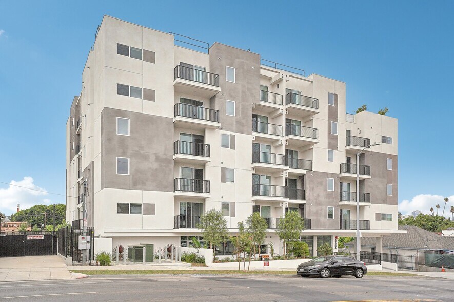 222 N Alvarado St, Los Angeles, CA à vendre - Photo de l’immeuble – Image 3 sur 25