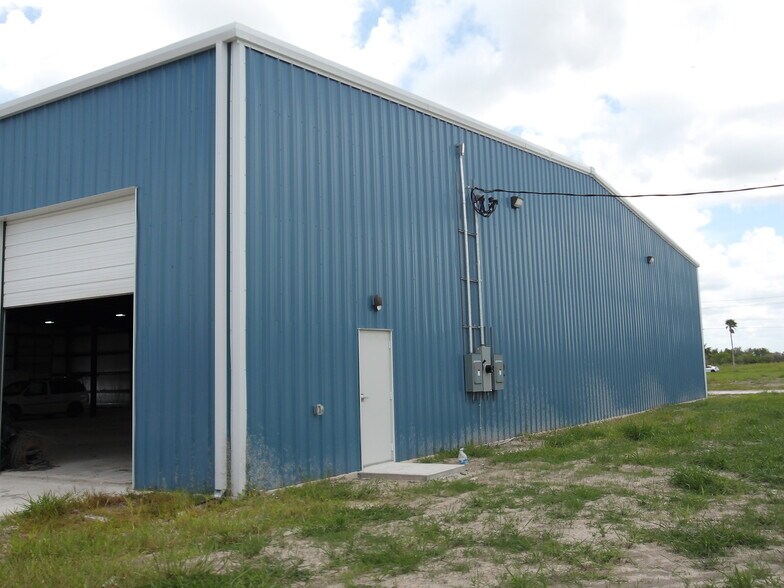 2995 Indiana ave, Brownsville, TX à louer - Photo de l’immeuble – Image 2 sur 42