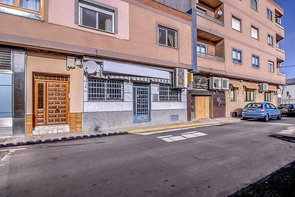 Immeuble residentiel dans Valdepeñas, Ciudad Real à vendre Photo de l’immeuble– Image 1 sur 12